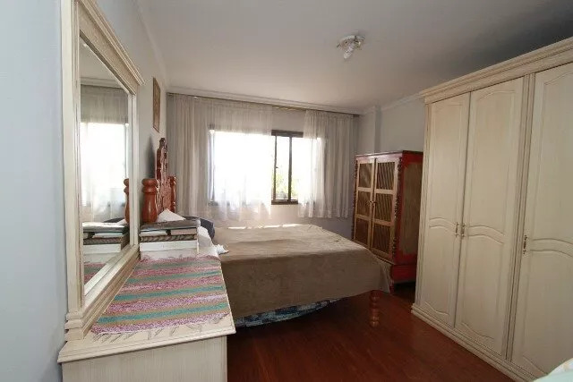 Apartamento à venda com 4 quartos, 201m² - Foto 6