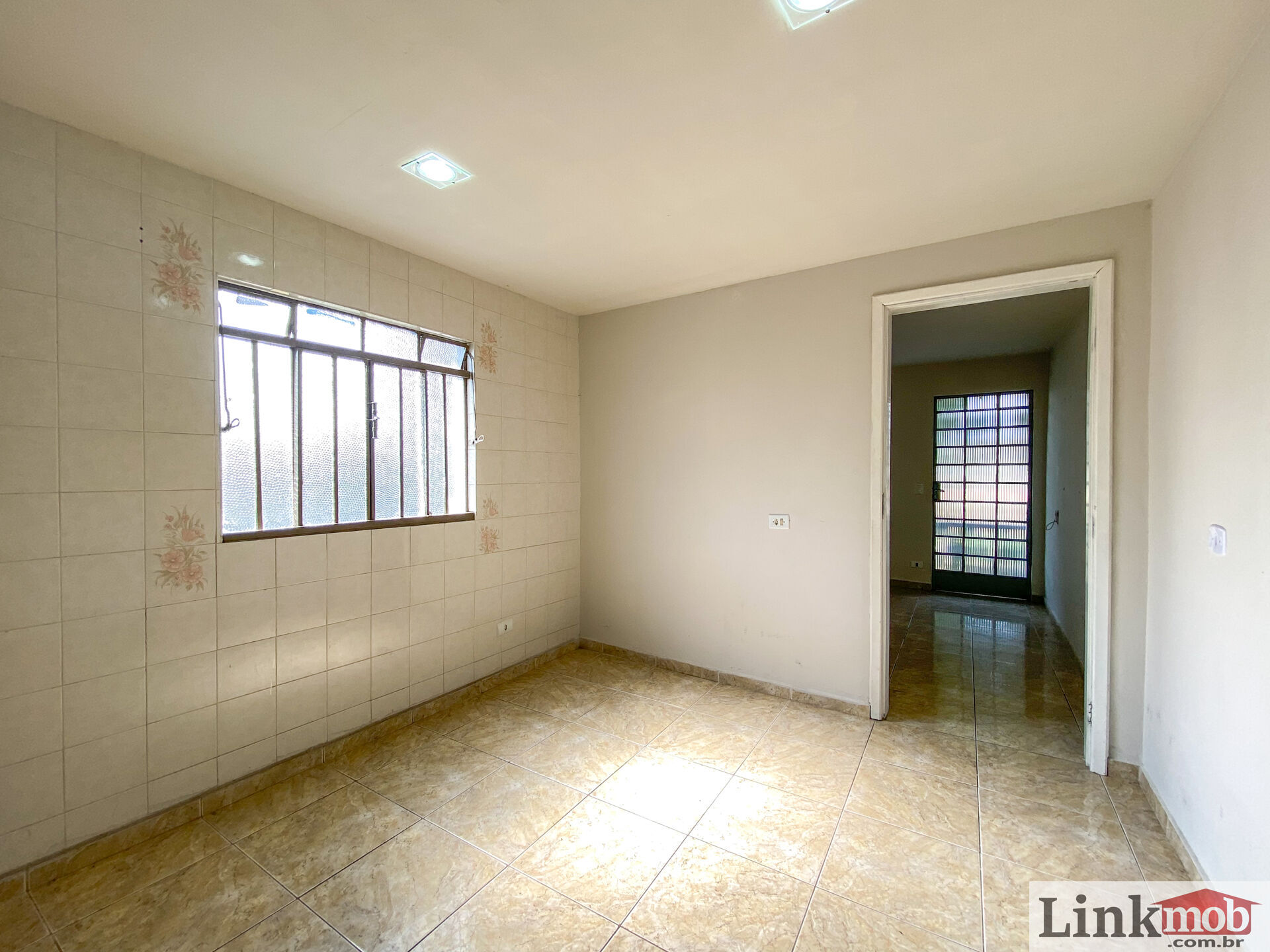 Casa à venda com 3 quartos, 120m² - Foto 11