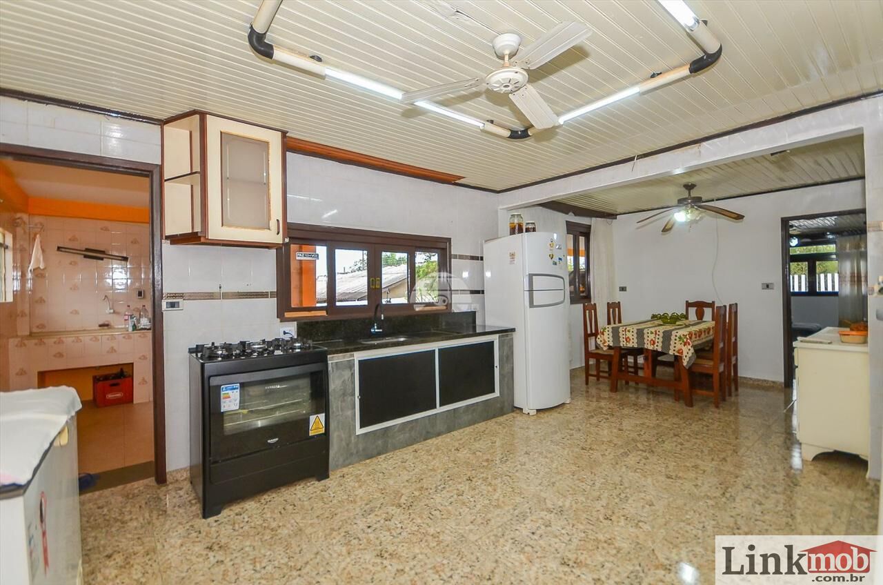 Casa à venda com 3 quartos, 225m² - Foto 10