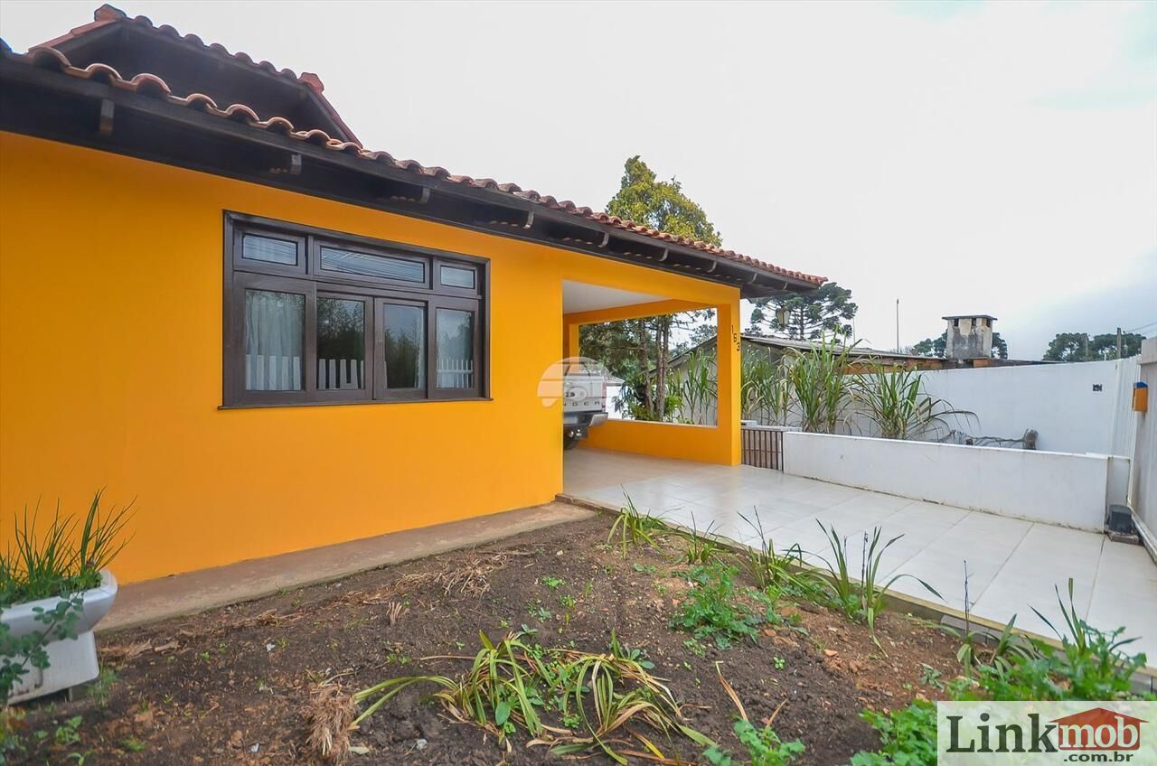 Casa à venda com 3 quartos, 225m² - Foto 2