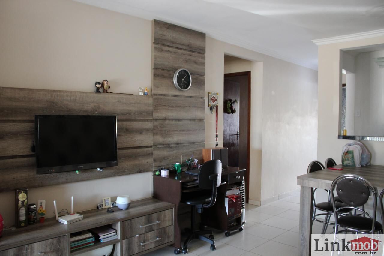 Casa à venda com 2 quartos, 44m² - Foto 4