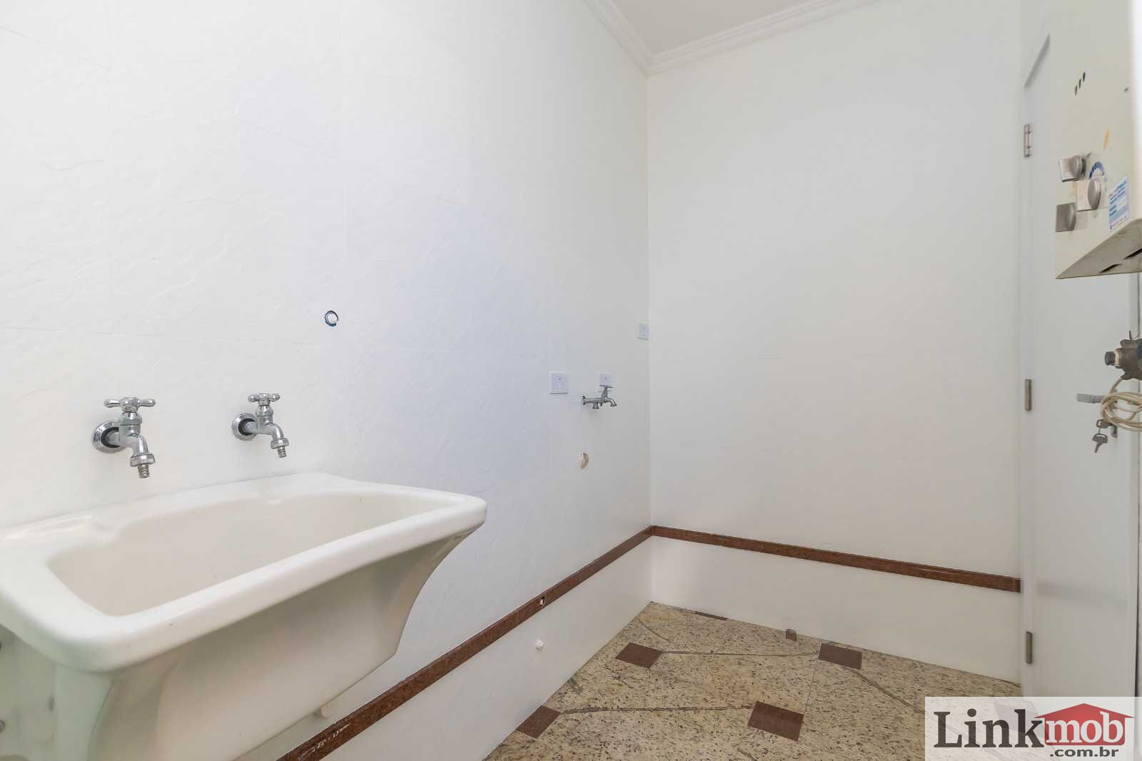 Apartamento à venda com 3 quartos, 218m² - Foto 27