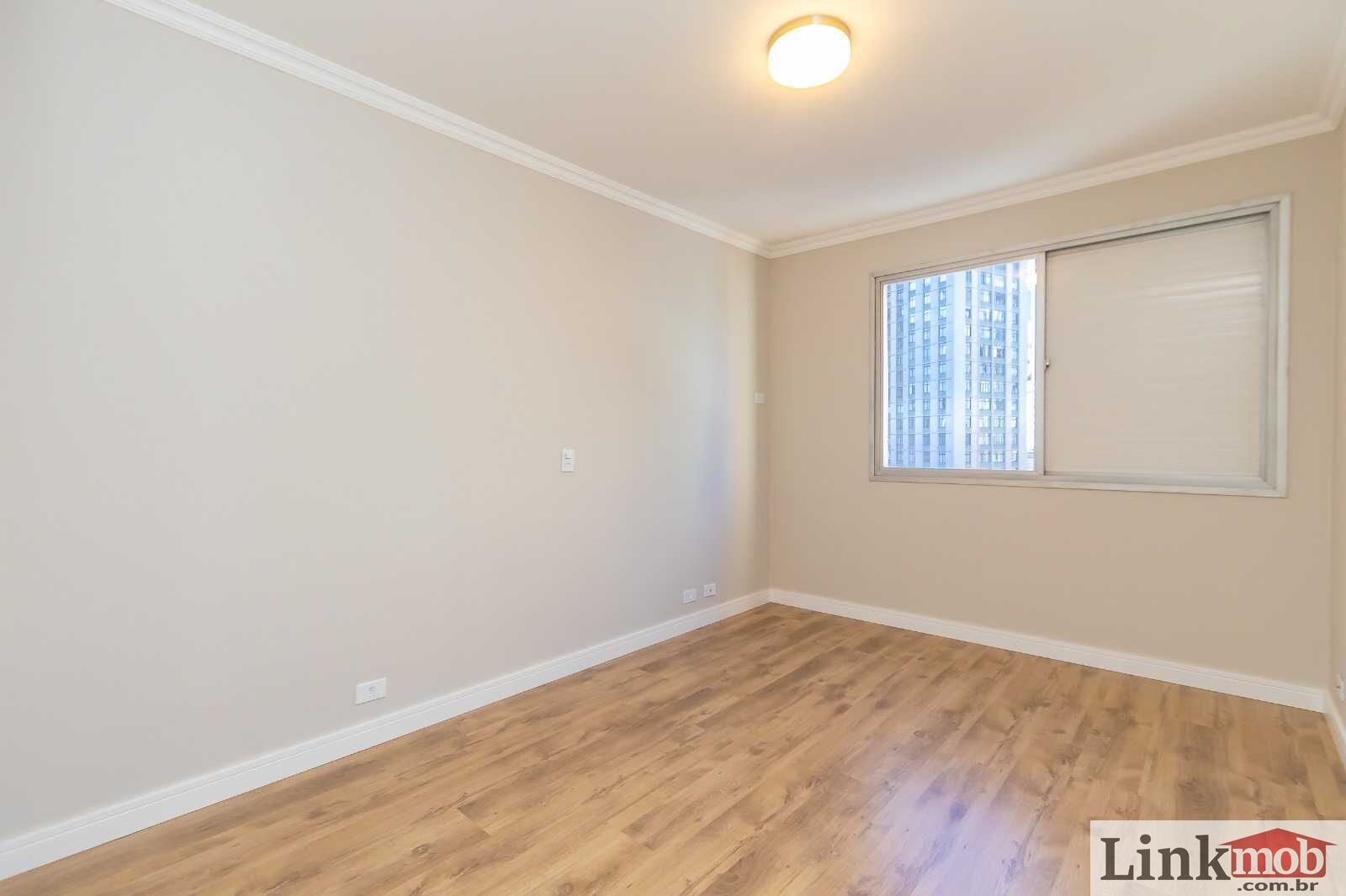 Apartamento à venda com 3 quartos, 218m² - Foto 13