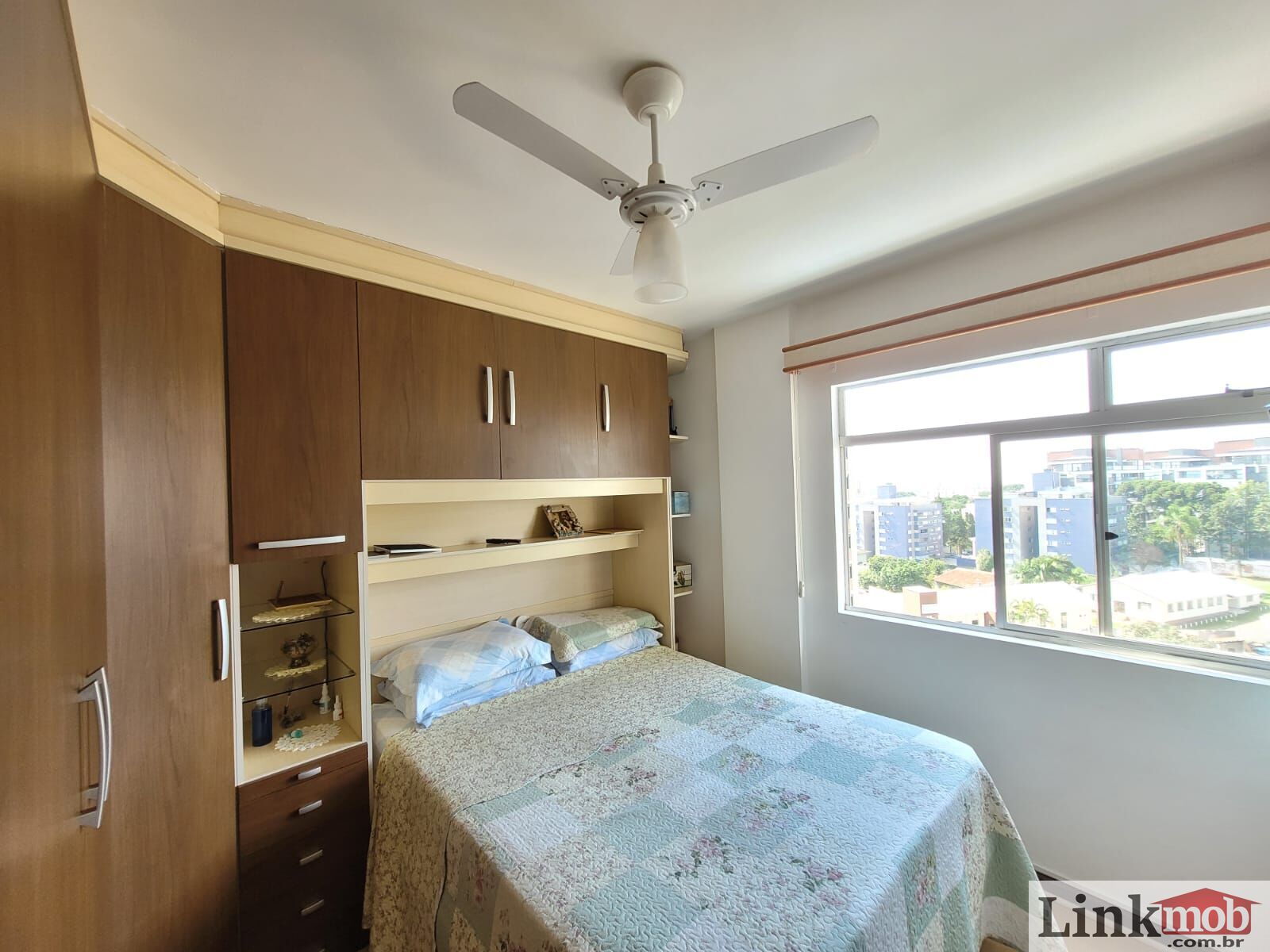 Apartamento à venda com 3 quartos, 107m² - Foto 13