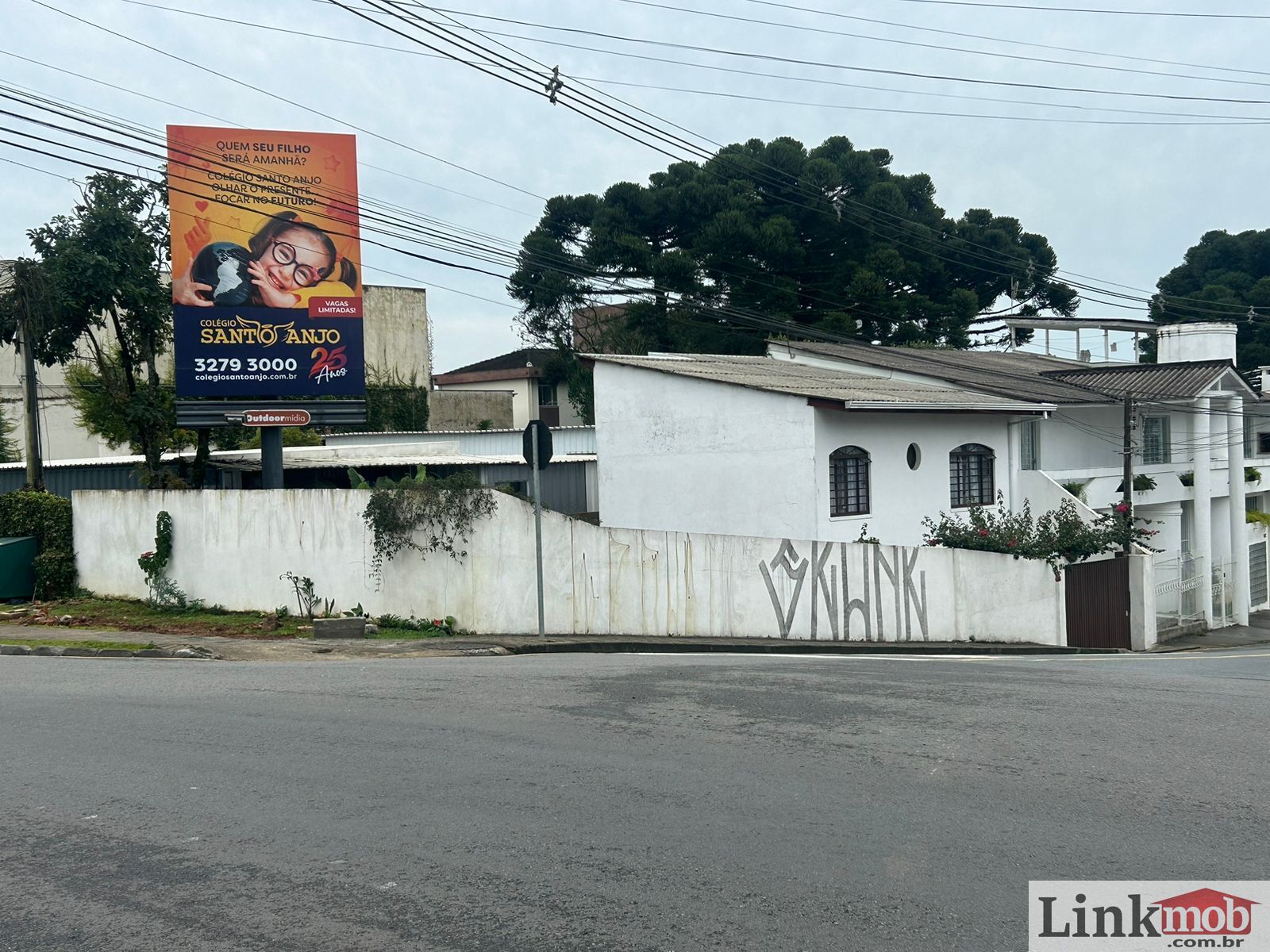 Casa à venda com 3 quartos, 112m² - Foto 2