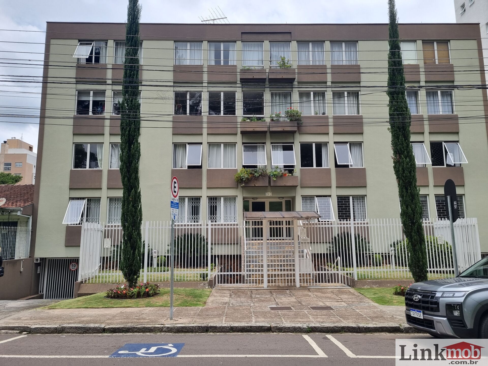 Apartamento à venda com 3 quartos, 96m² - Foto 1