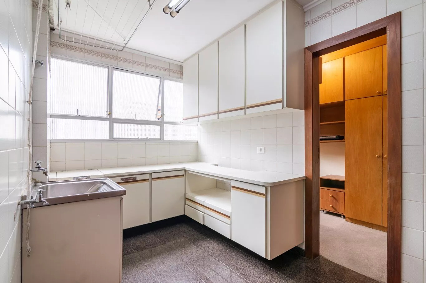 Apartamento à venda com 3 quartos, 226m² - Foto 10