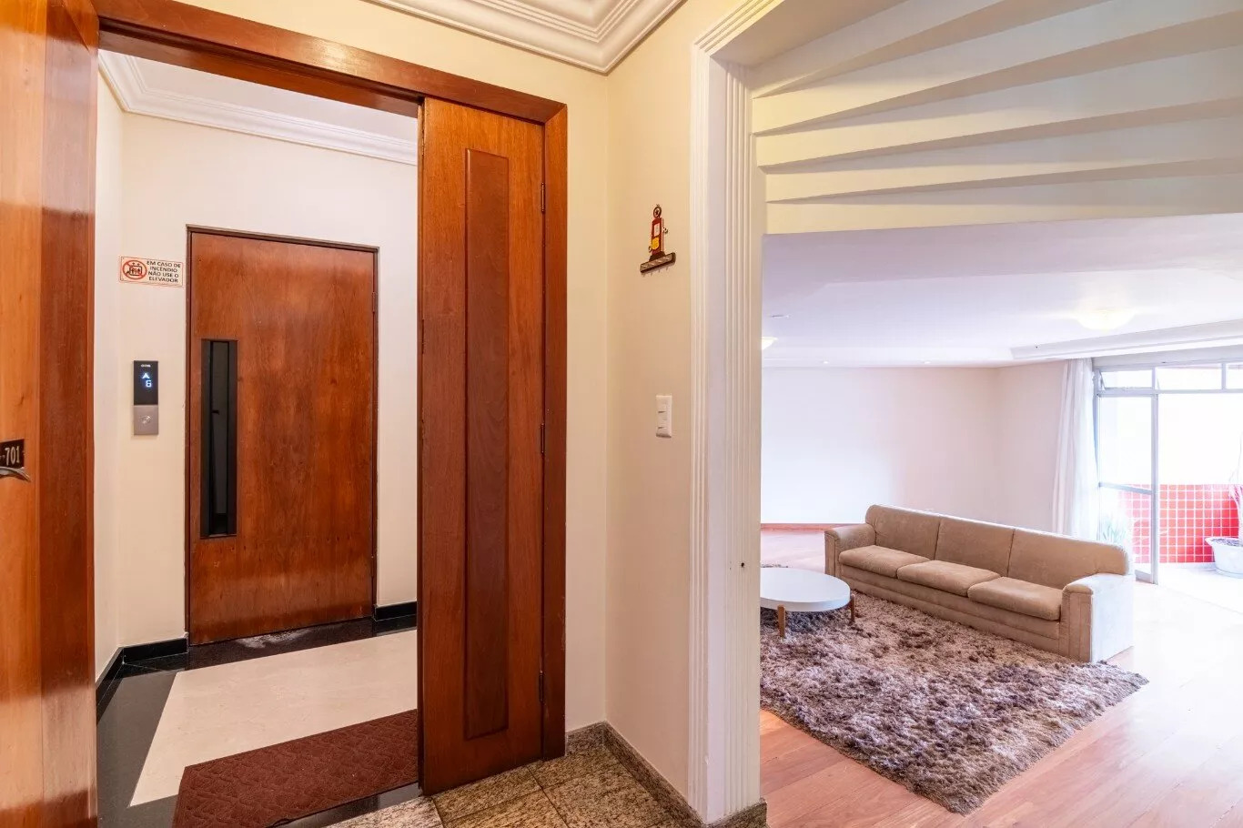 Apartamento à venda com 3 quartos, 226m² - Foto 1