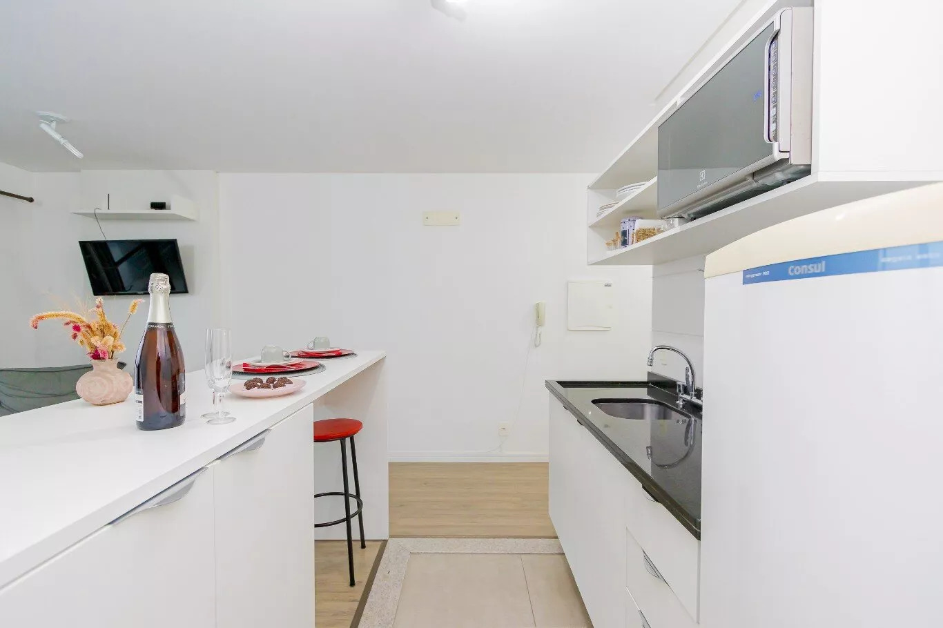 Apartamento à venda com 1 quarto, 33m² - Foto 3