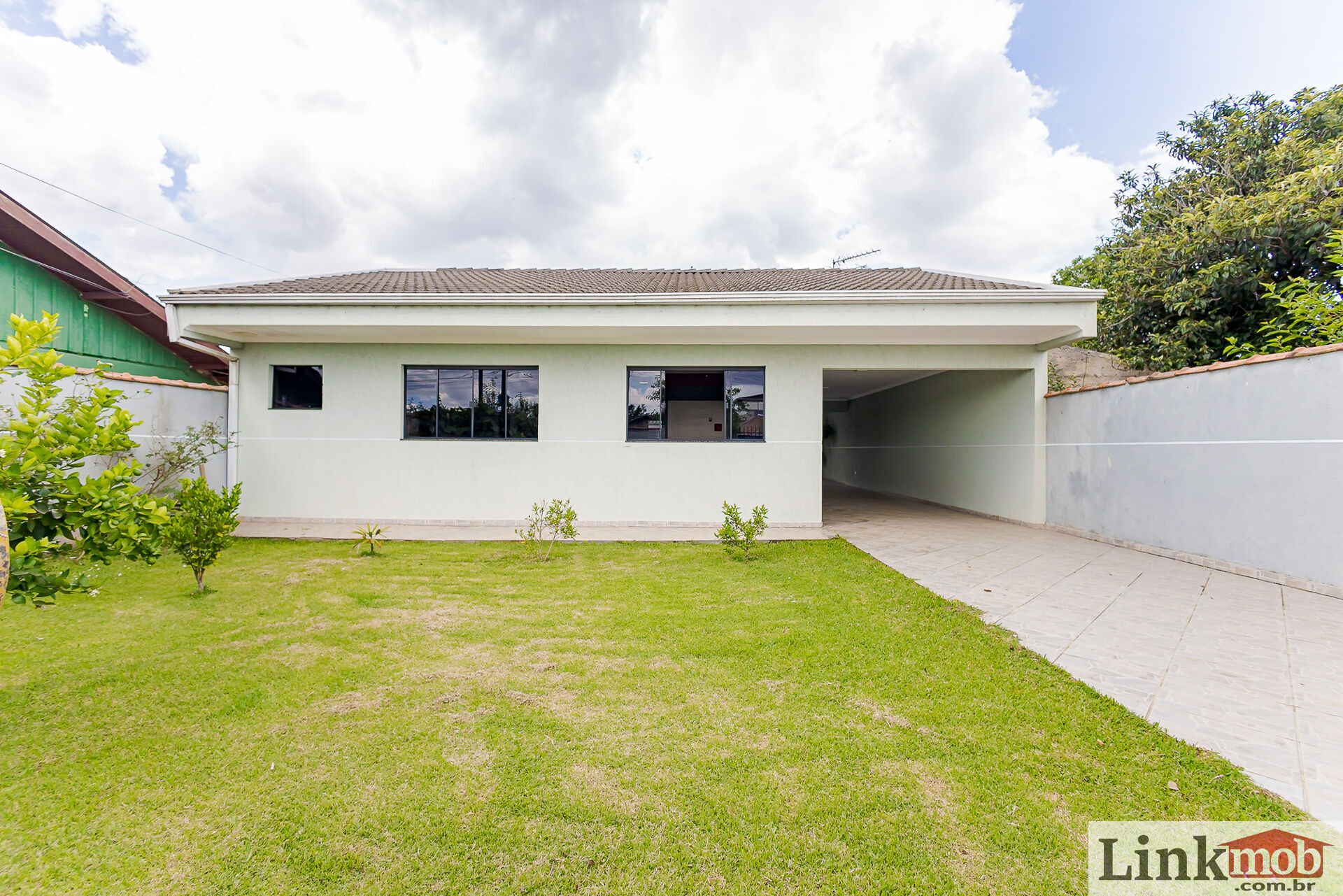 Casa à venda com 4 quartos, 150m² - Foto 3