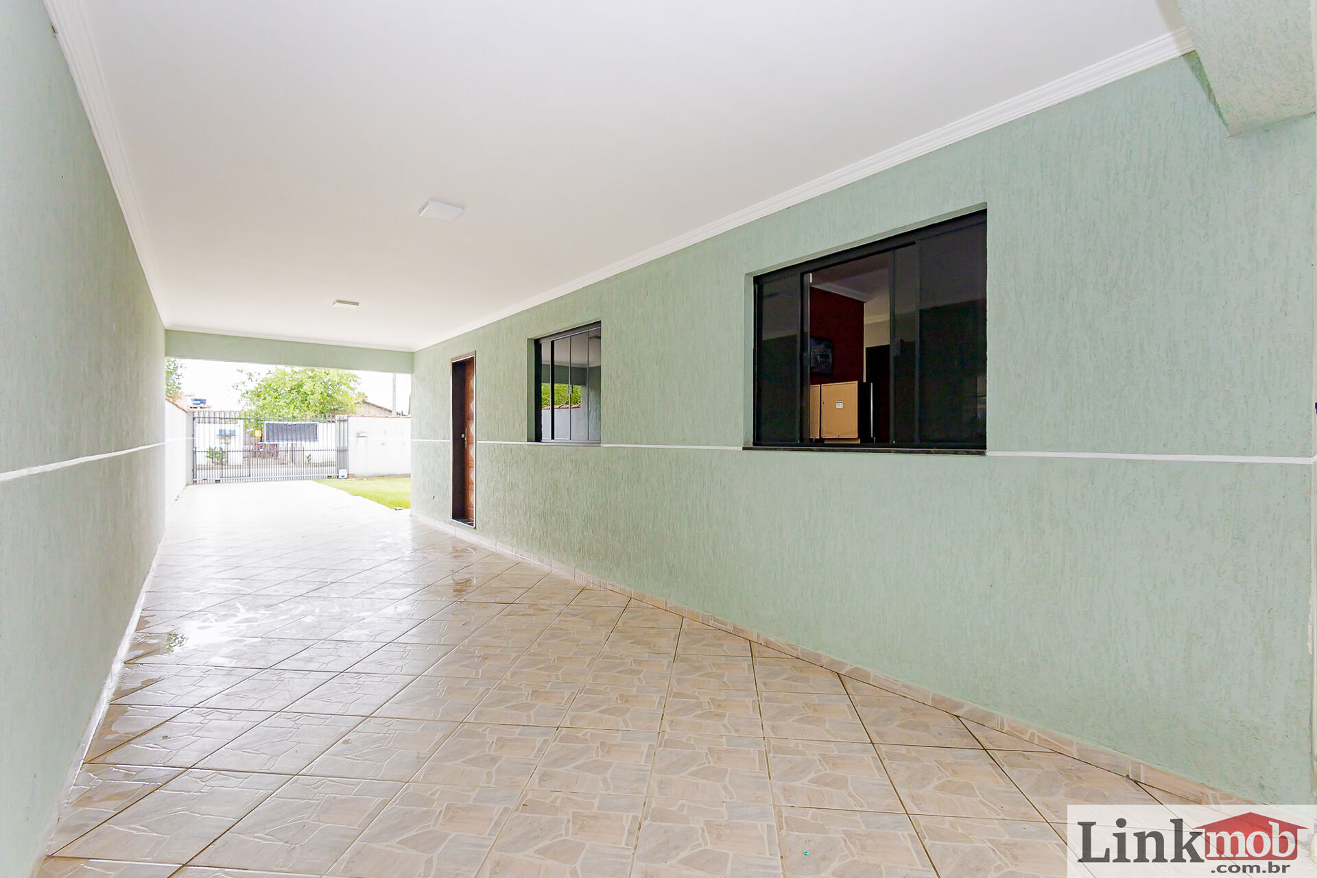 Casa à venda com 4 quartos, 150m² - Foto 4