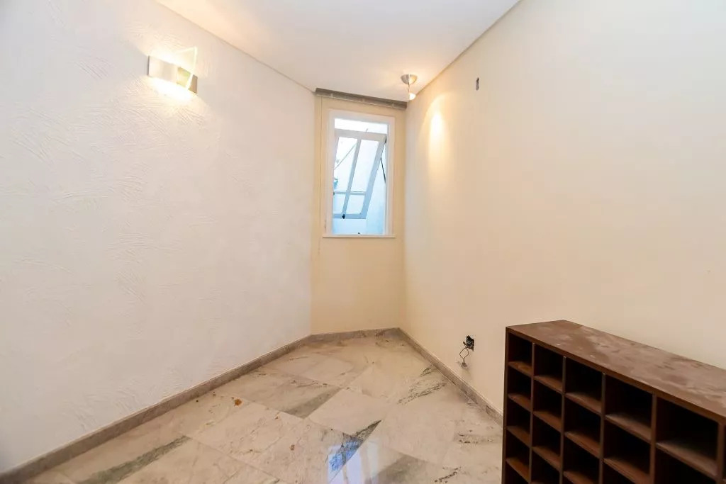 Casa à venda com 3 quartos, 400m² - Foto 29