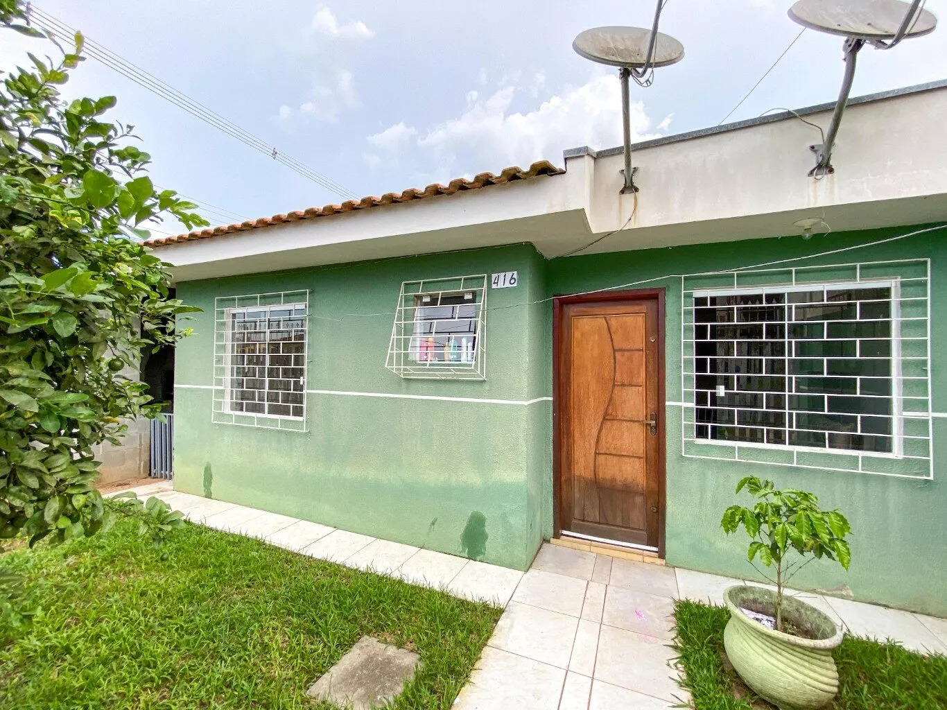 Casa à venda com 3 quartos, 80m² - Foto 2