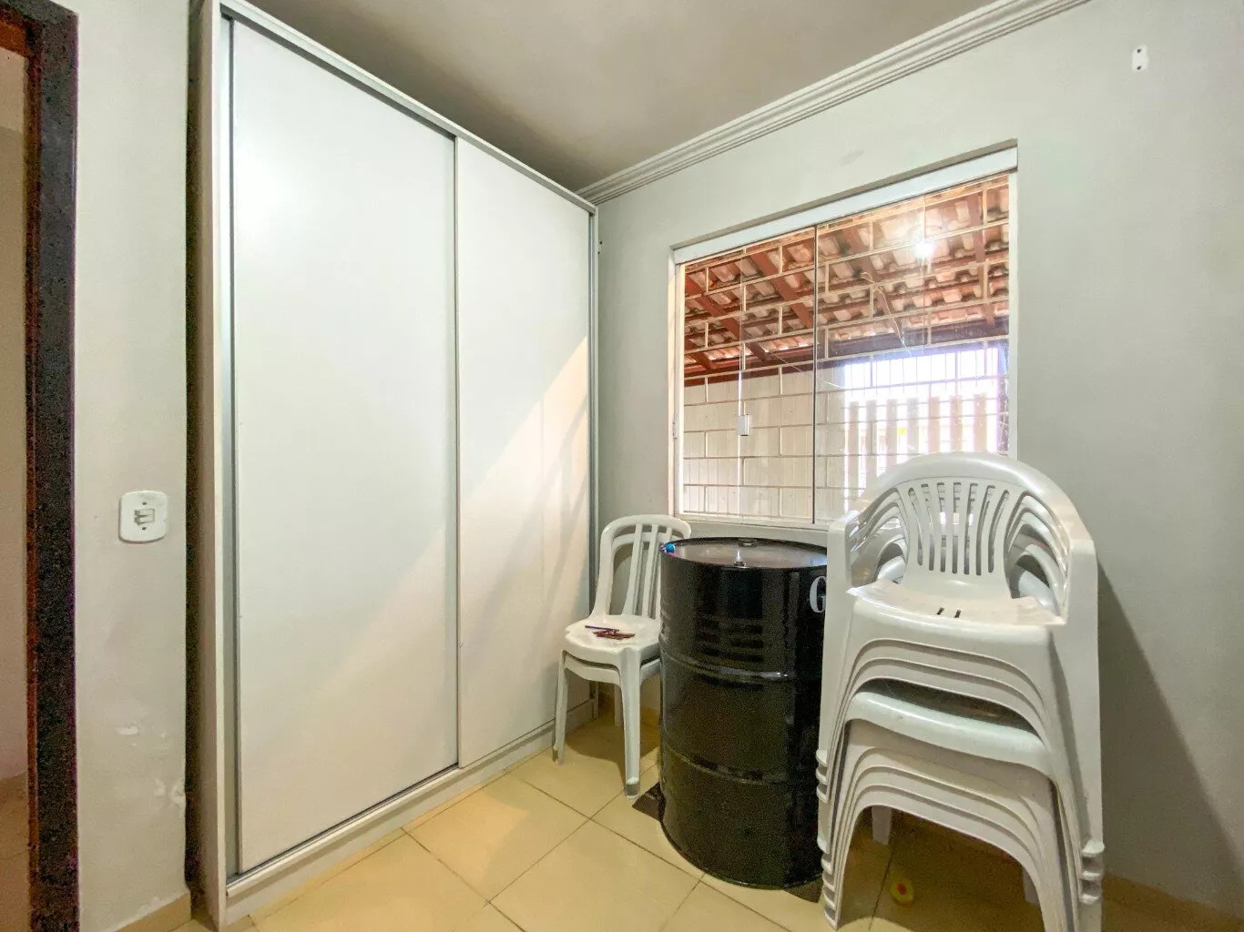 Casa à venda com 3 quartos, 80m² - Foto 13