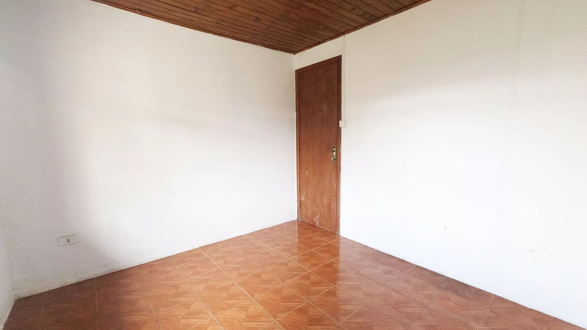 Casa à venda com 5 quartos, 240m² - Foto 17