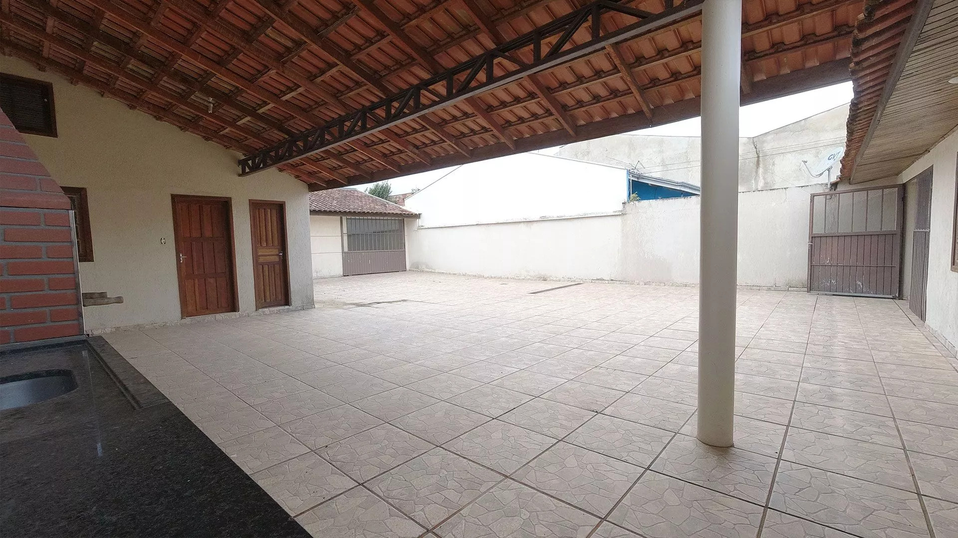 Casa à venda com 5 quartos, 240m² - Foto 20