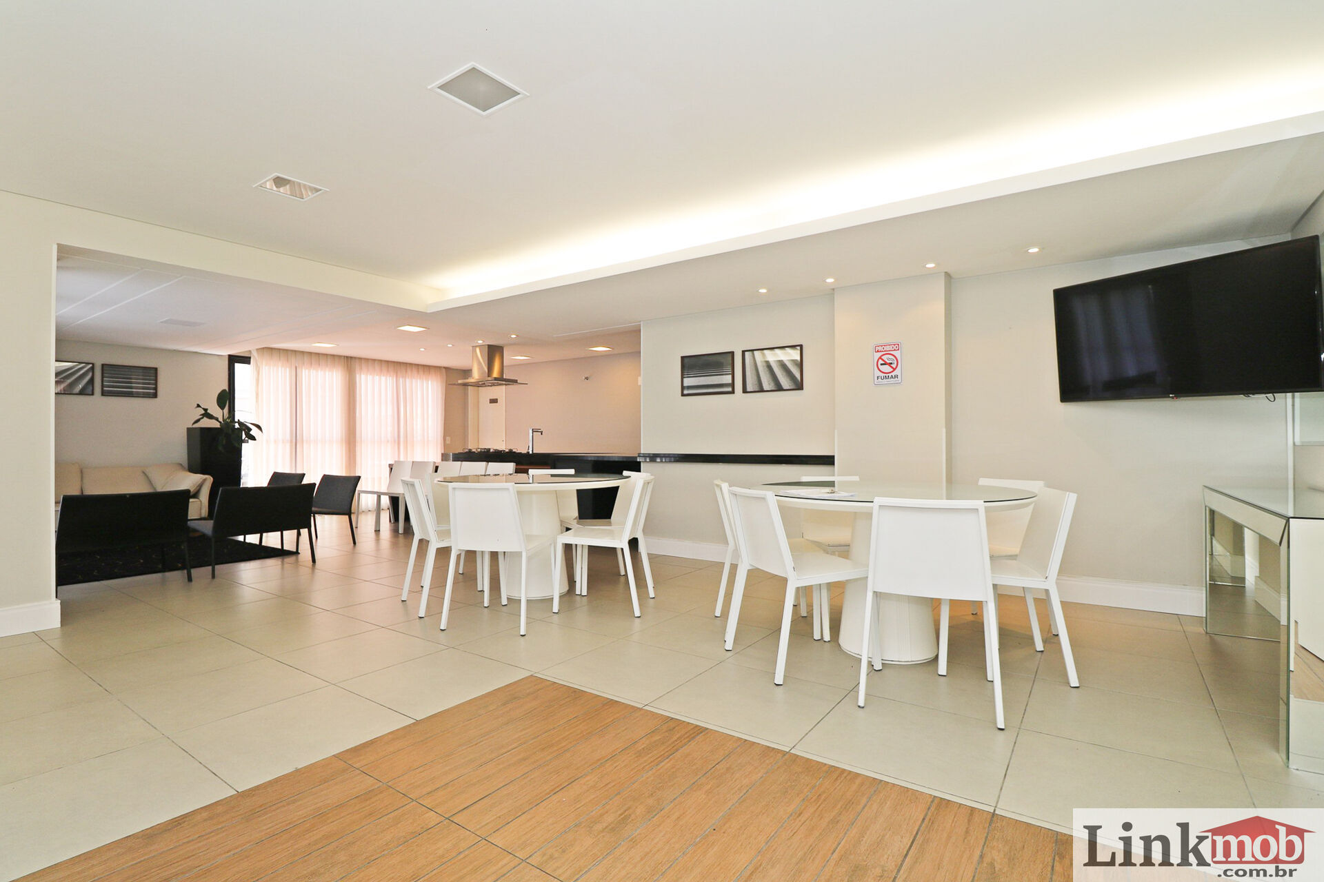 Apartamento à venda com 1 quarto, 45m² - Foto 12