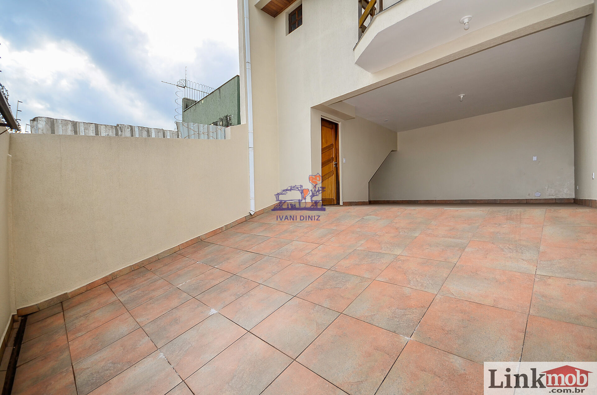 Sobrado à venda com 4 quartos, 170m² - Foto 2