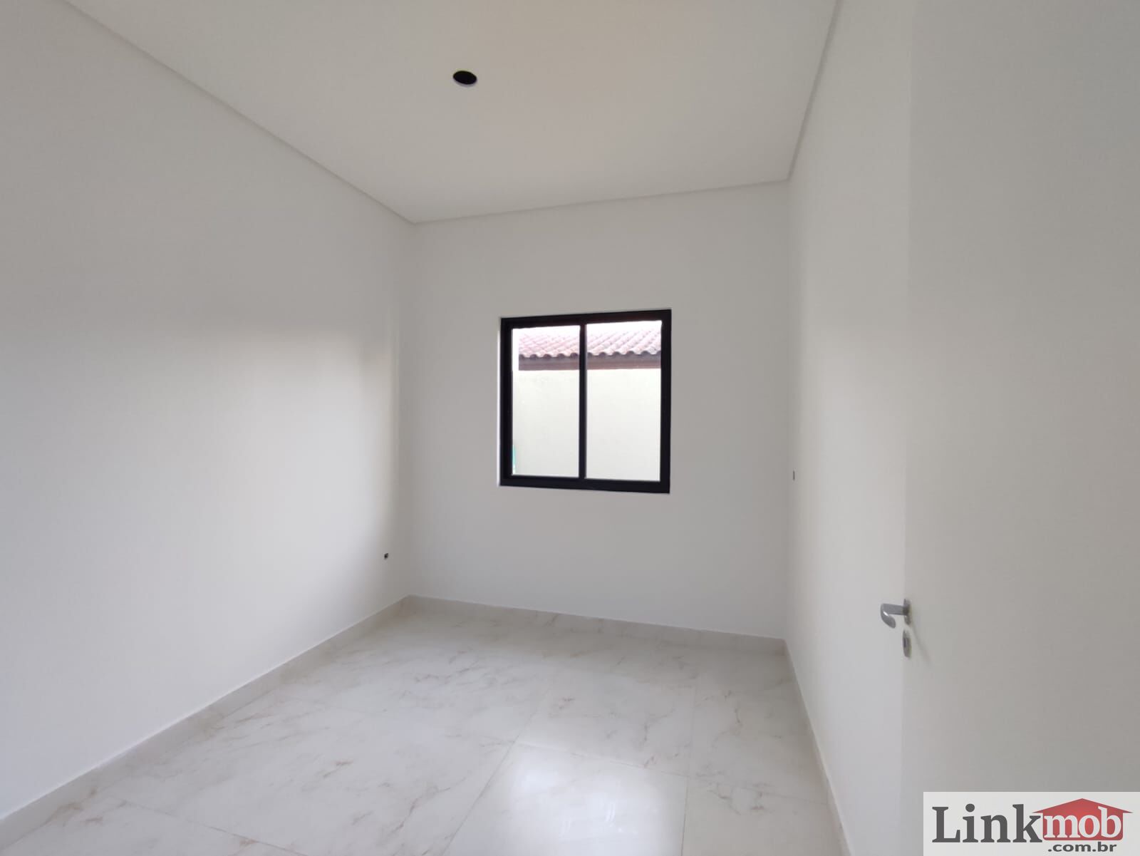 Casa à venda com 3 quartos, 81m² - Foto 14