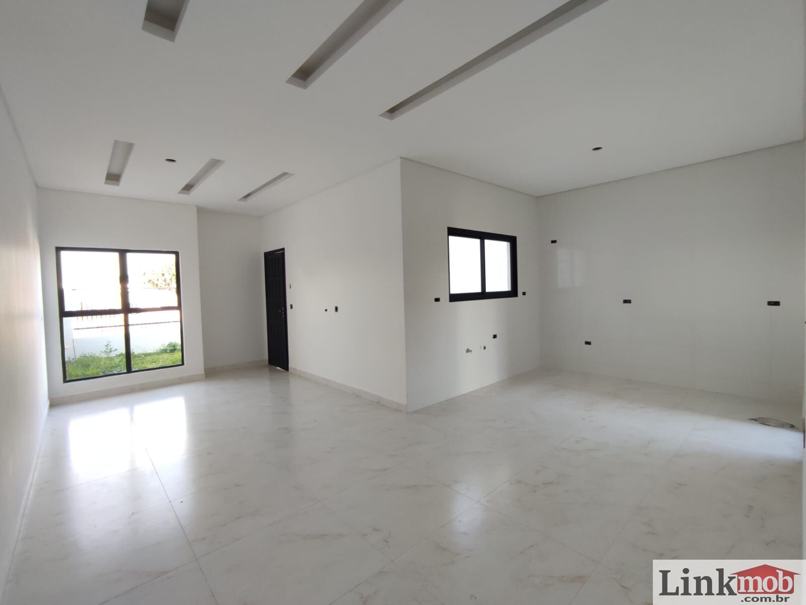 Casa à venda com 3 quartos, 81m² - Foto 10