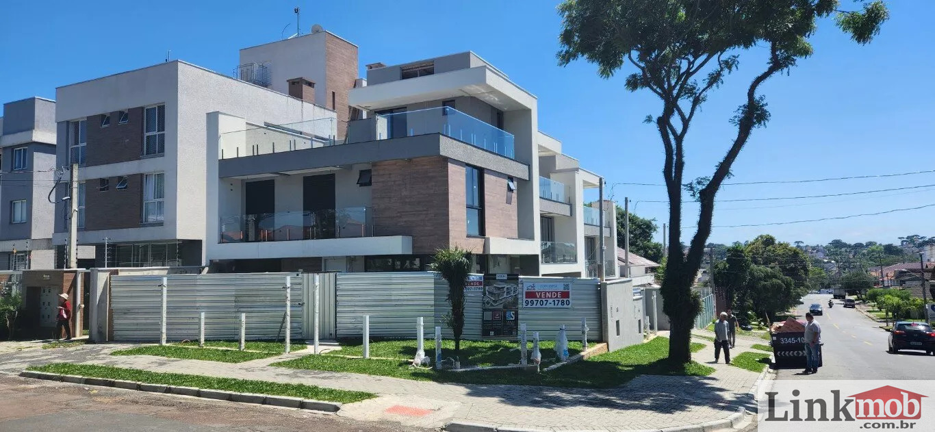 Casa à venda com 3 quartos, 156m² - Foto 2