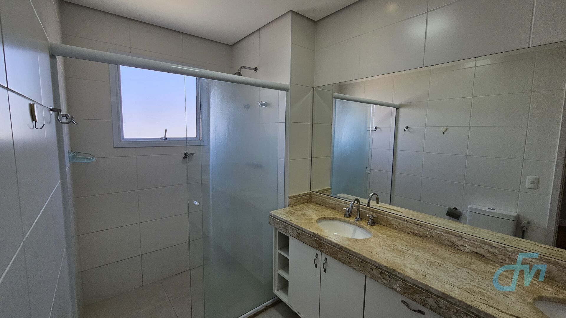 Apartamento para alugar com 3 quartos, 194m² - Foto 15