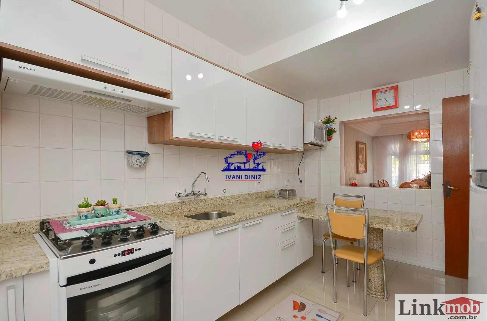 Casa à venda com 4 quartos, 191m² - Foto 9