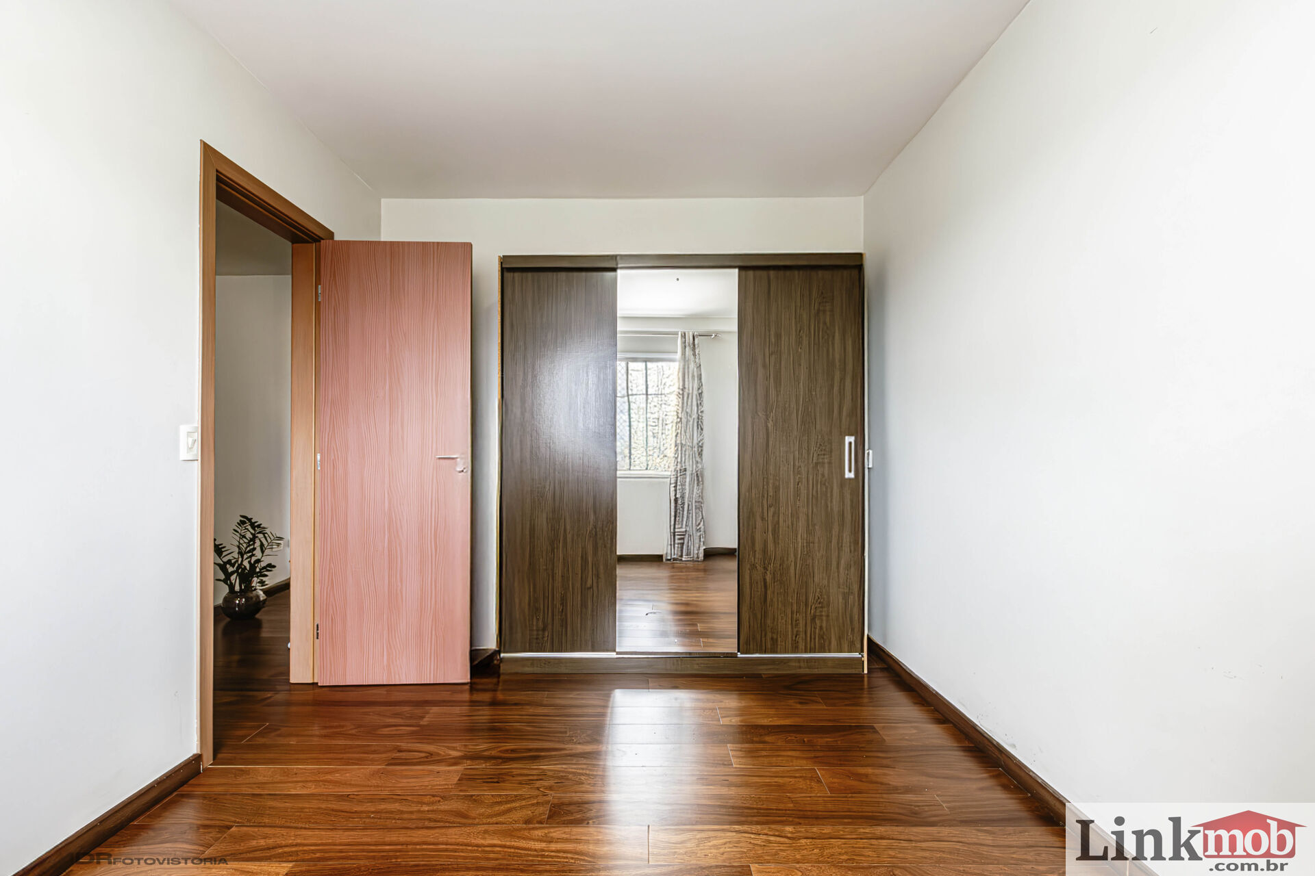 Apartamento à venda com 2 quartos, 67m² - Foto 14