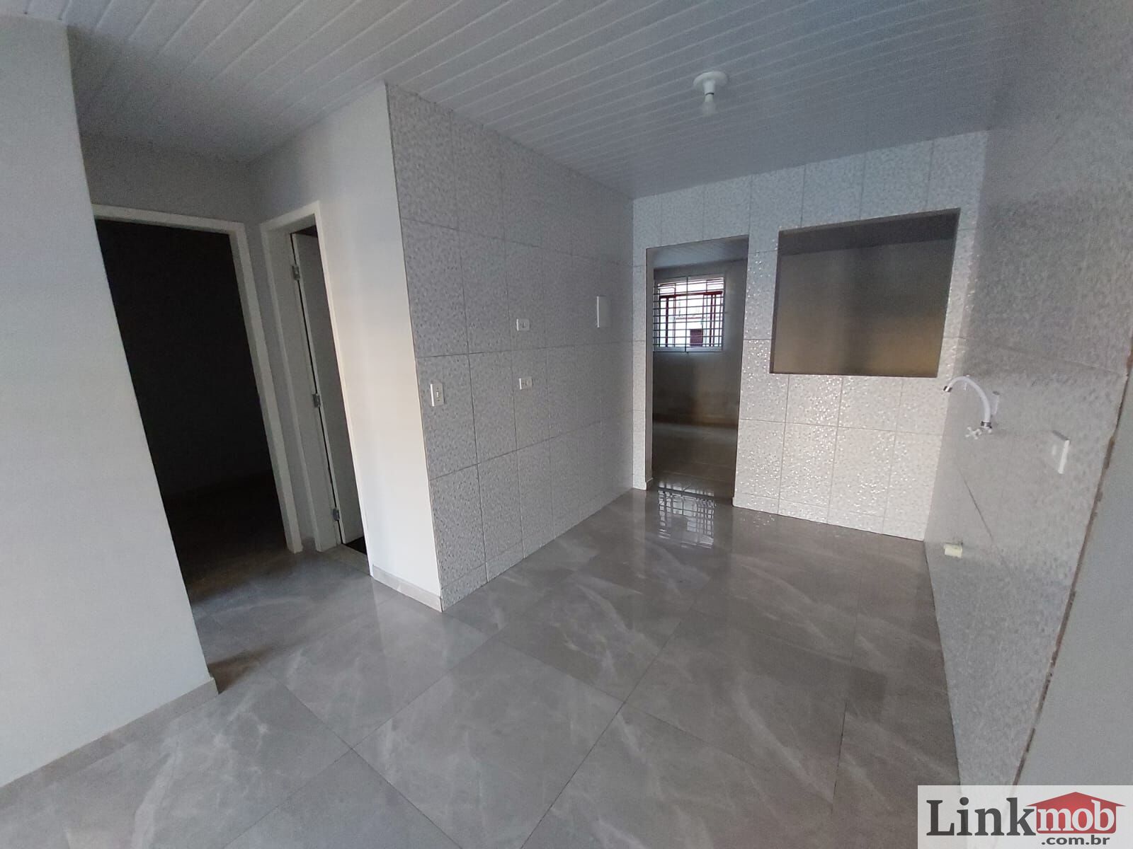 Casa à venda com 2 quartos, 110m² - Foto 7