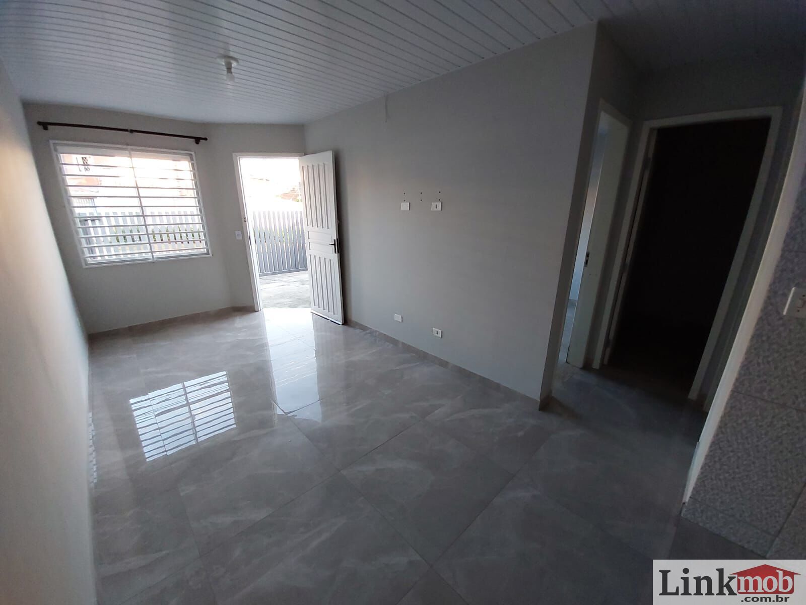 Casa à venda com 2 quartos, 110m² - Foto 5