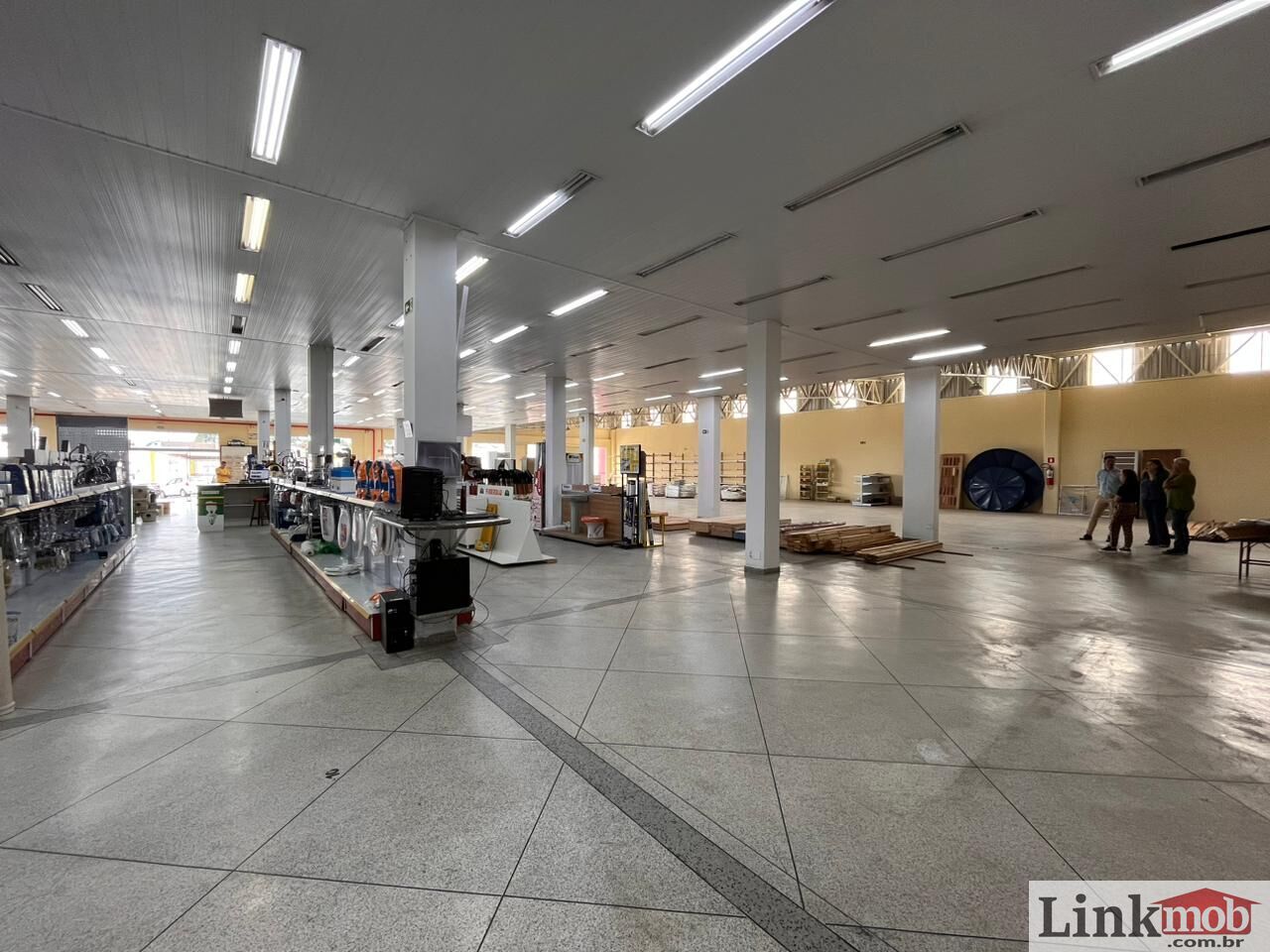 Loja-Salão para alugar, 1575m² - Foto 9