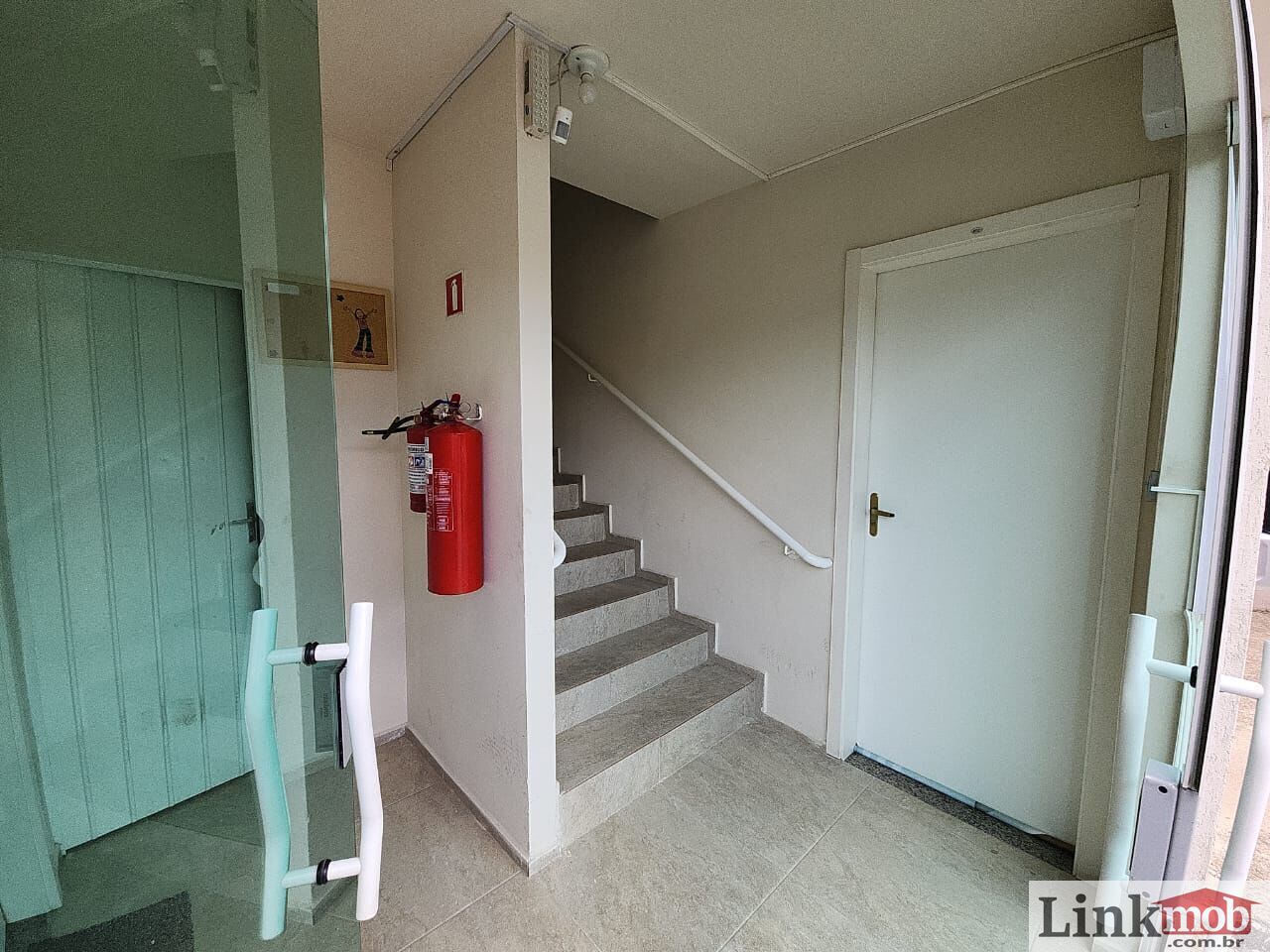 Apartamento à venda com 2 quartos, 47m² - Foto 3