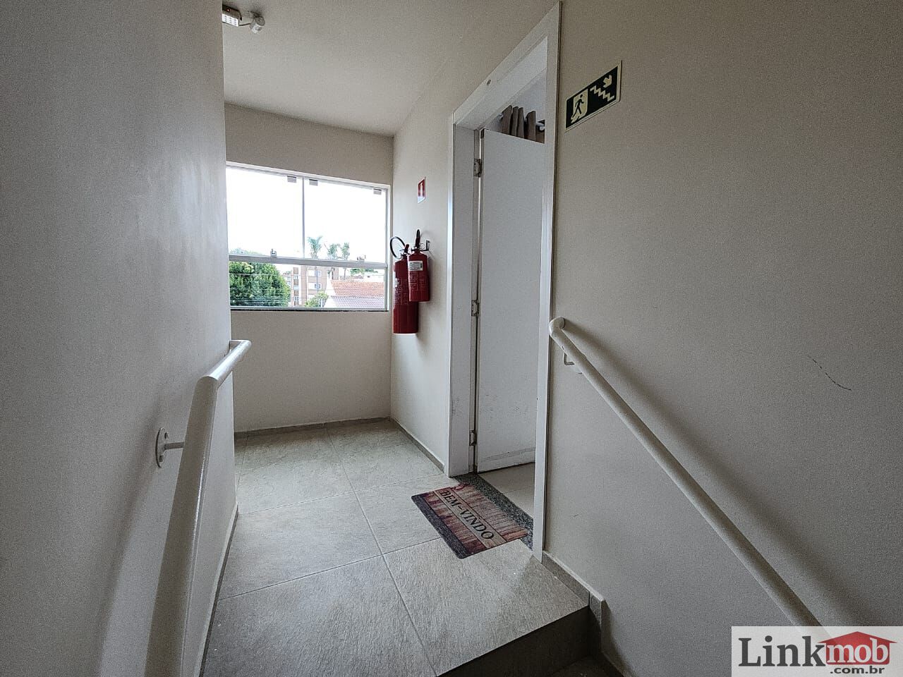 Apartamento à venda com 2 quartos, 47m² - Foto 4