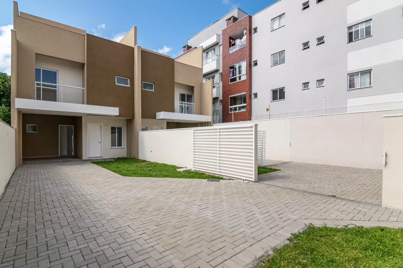 Sobrado à venda com 3 quartos, 131m² - Foto 2