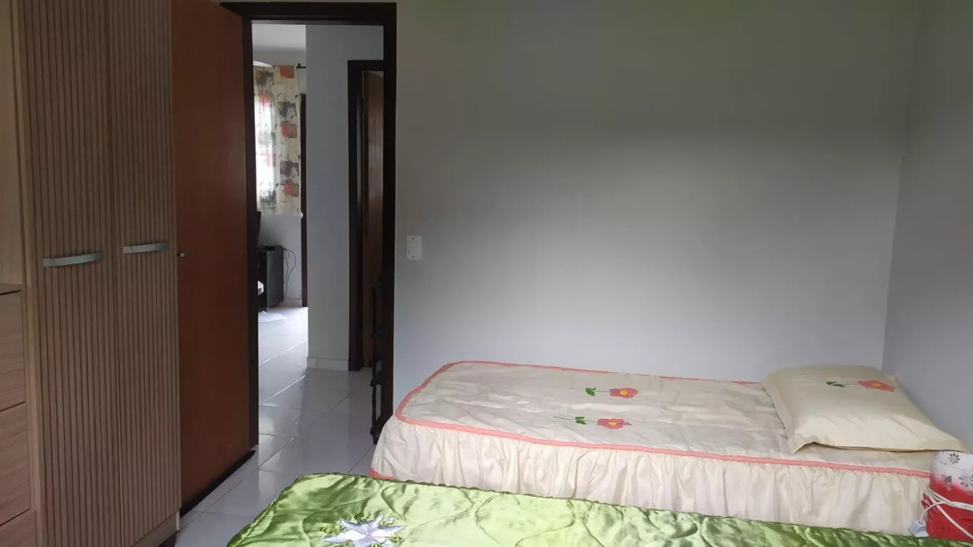 Casa à venda com 2 quartos, 50m² - Foto 4