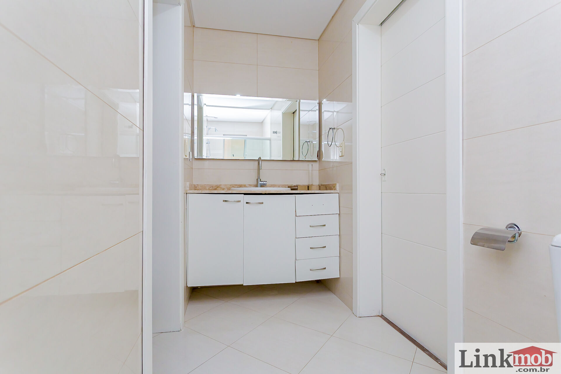 Sobrado à venda com 3 quartos, 200m² - Foto 35