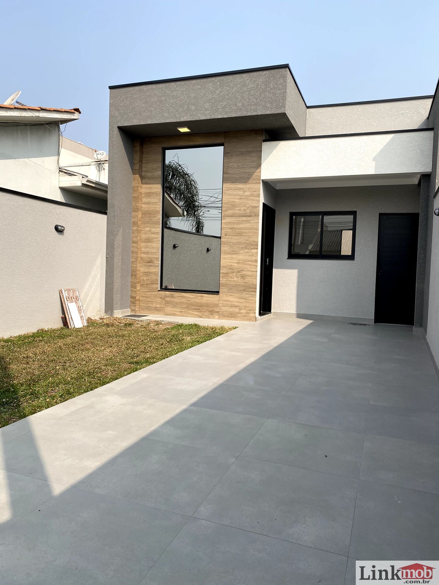 Casa à venda com 3 quartos, 70m² - Foto 1