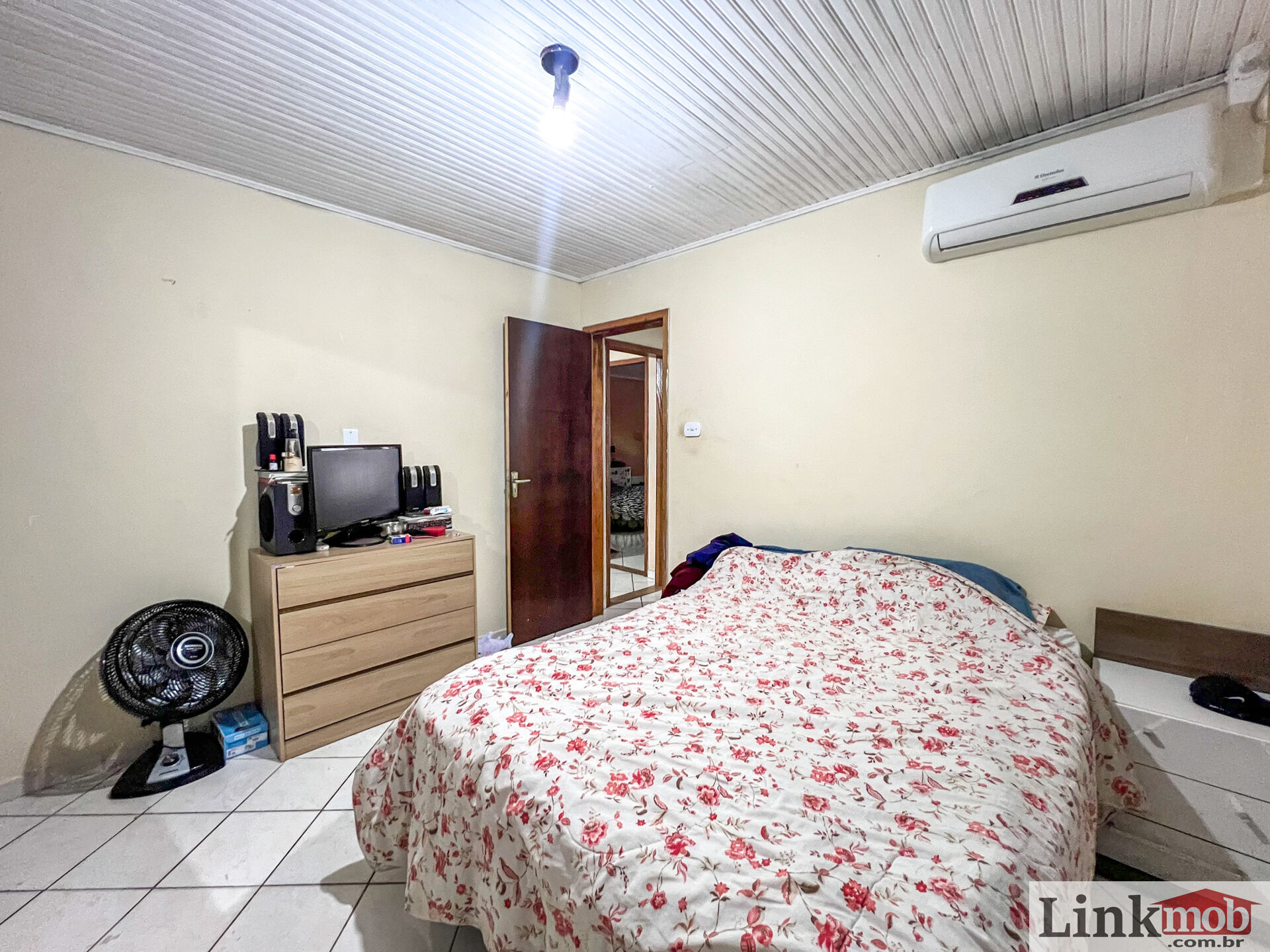 Casa à venda com 3 quartos, 100m² - Foto 17