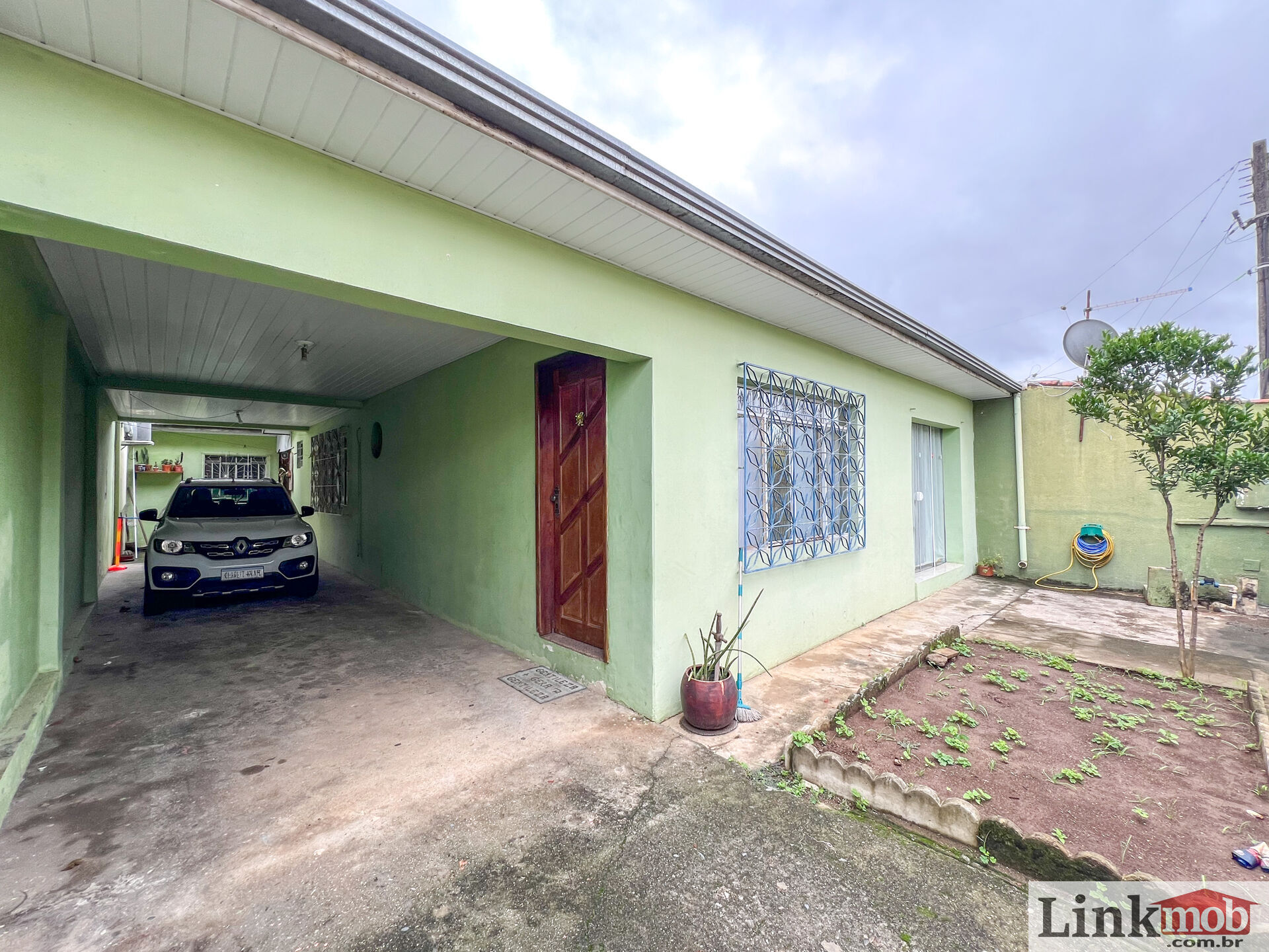 Casa à venda com 3 quartos, 100m² - Foto 2