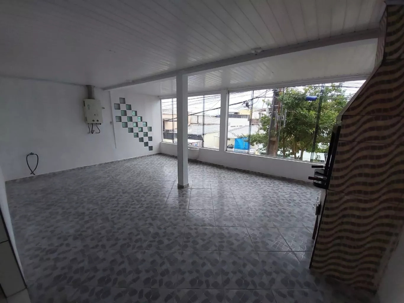 Sobrado à venda com 3 quartos, 20m² - Foto 2