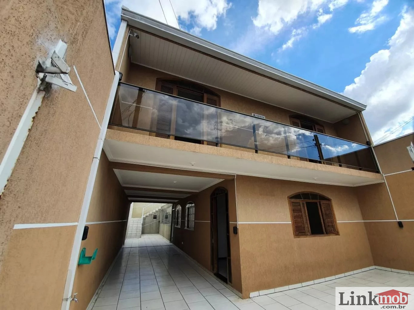 Sobrado à venda com 2 quartos, 160m² - Foto 1