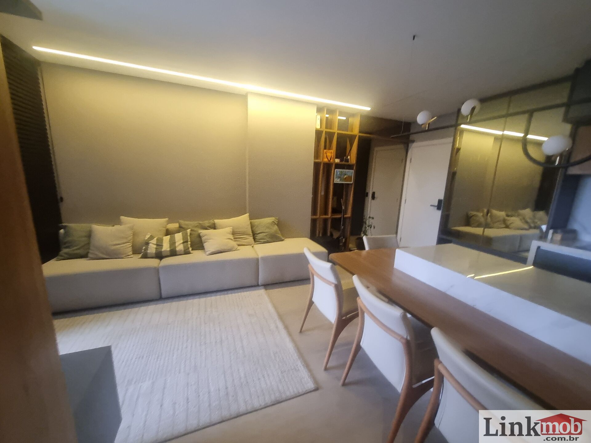 Apartamento à venda com 2 quartos, 61m² - Foto 5