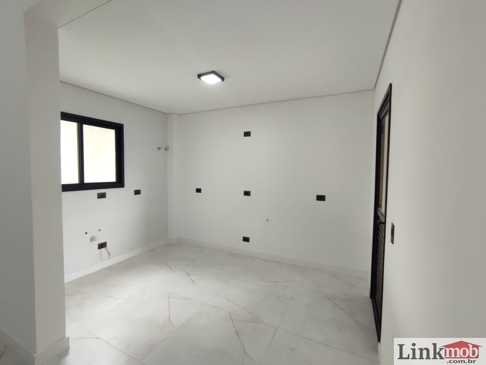 Casa à venda com 3 quartos, 108m² - Foto 6