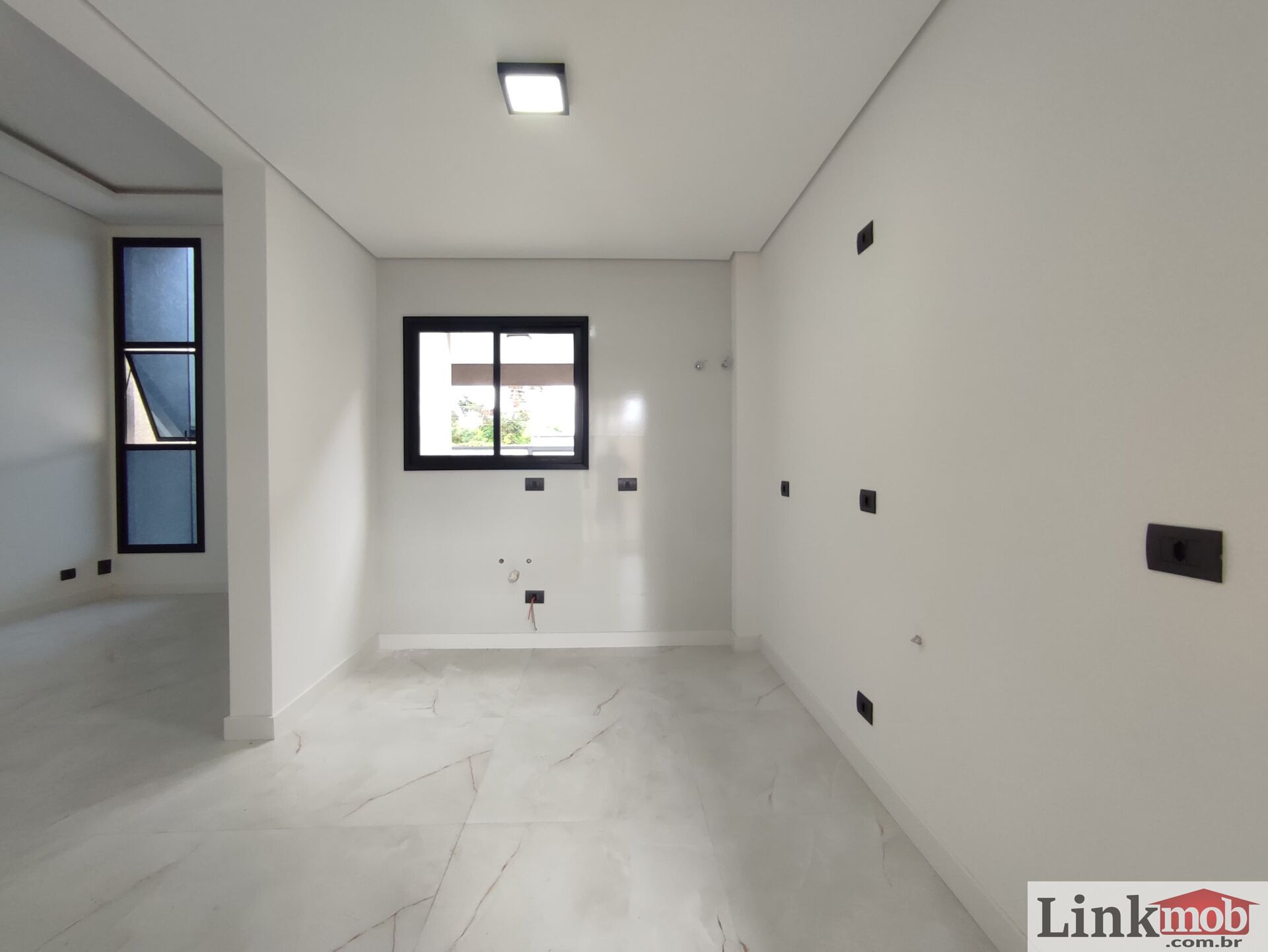 Casa à venda com 3 quartos, 108m² - Foto 7