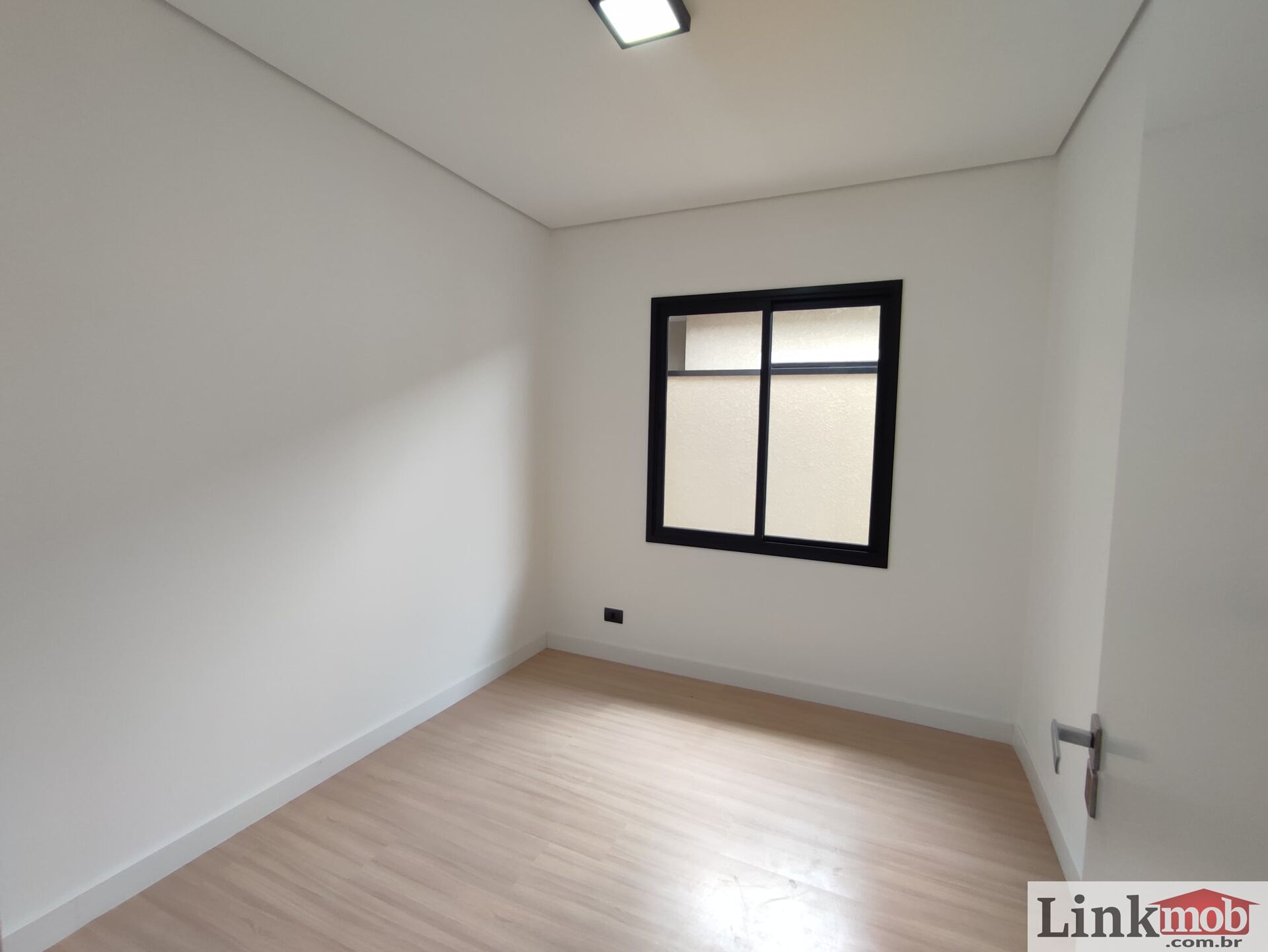 Casa à venda com 3 quartos, 108m² - Foto 11