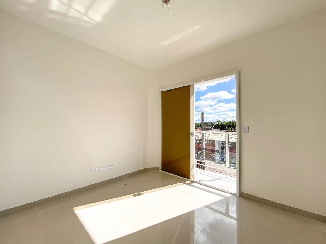 Apartamento à venda com 2 quartos, 64m² - Foto 19