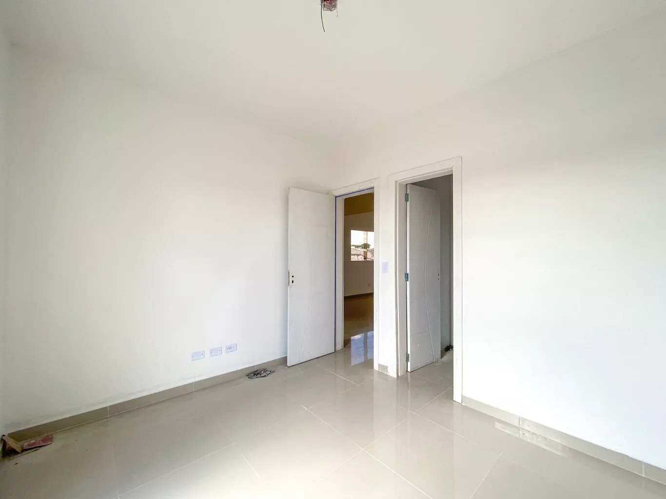 Apartamento à venda com 2 quartos, 64m² - Foto 18