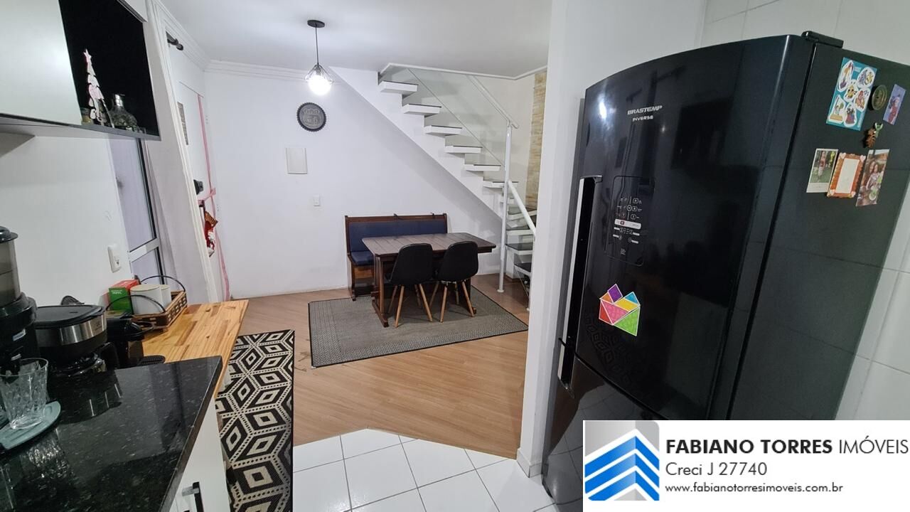 Cobertura à venda com 2 quartos, 85m² - Foto 4