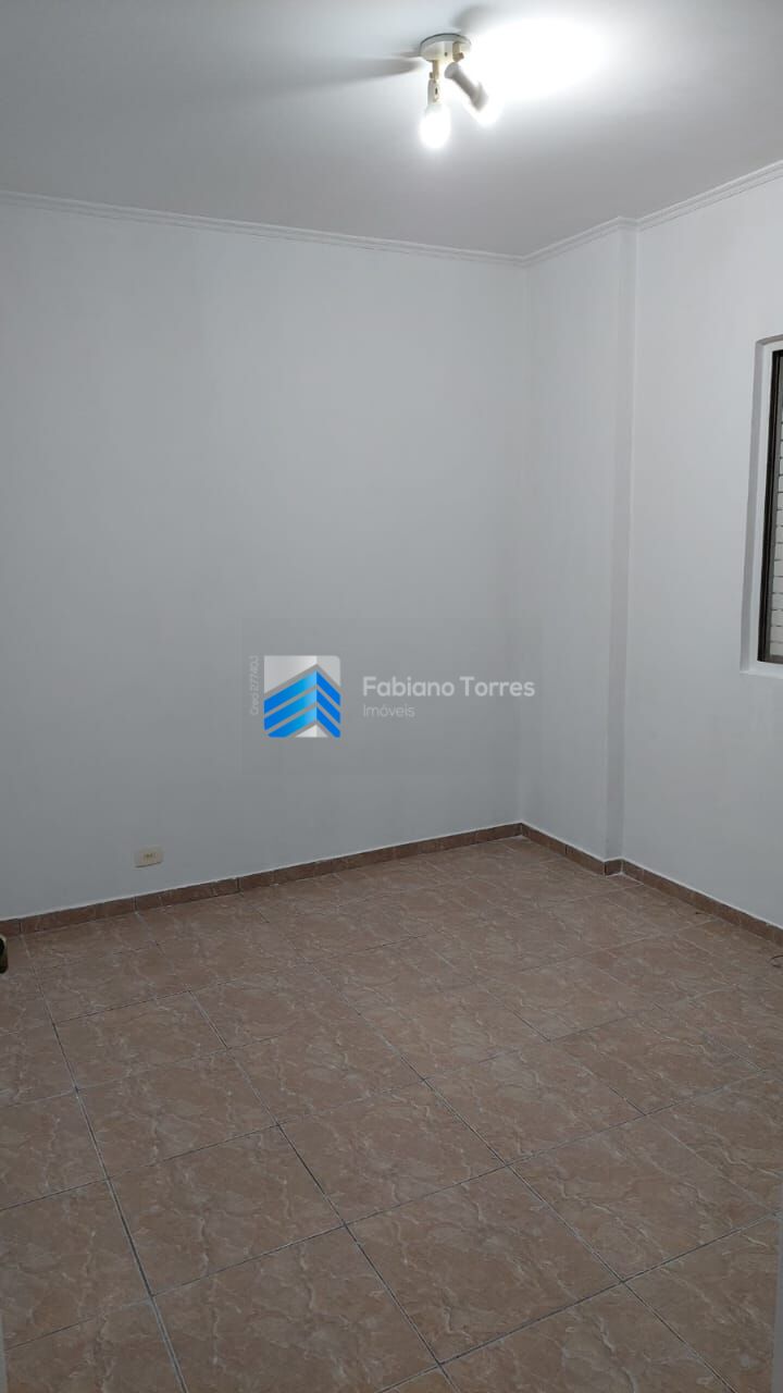 Apartamento à venda com 3 quartos, 85m² - Foto 2