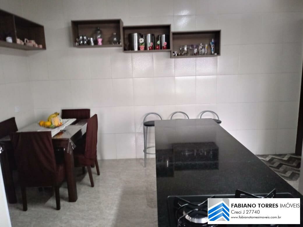 Apartamento à venda com 3 quartos, 144m² - Foto 3